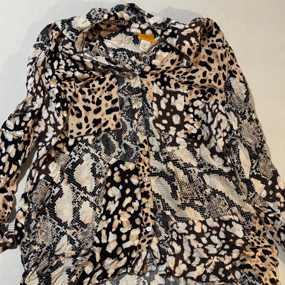 Ruby Rd. Women's Animal Print blouse - Black and Tan